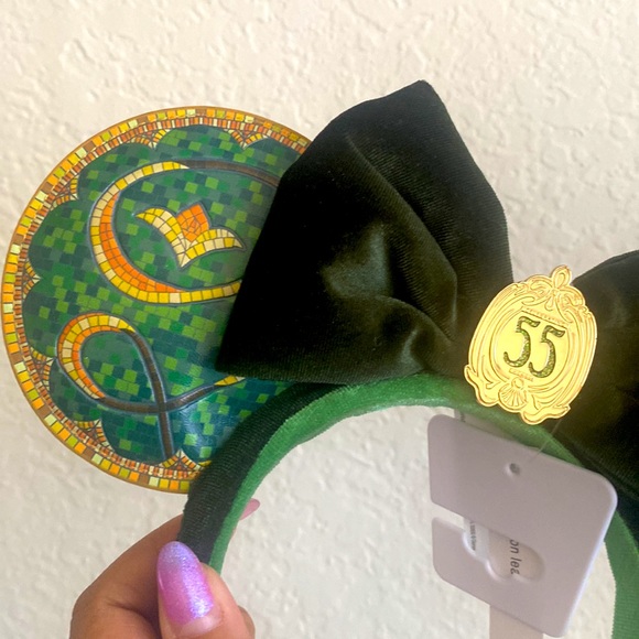 ✨Exclusive Club 33 Ears, emerald 55th anniversary edition. NEW WITH TAGS - Picture 4 of 4